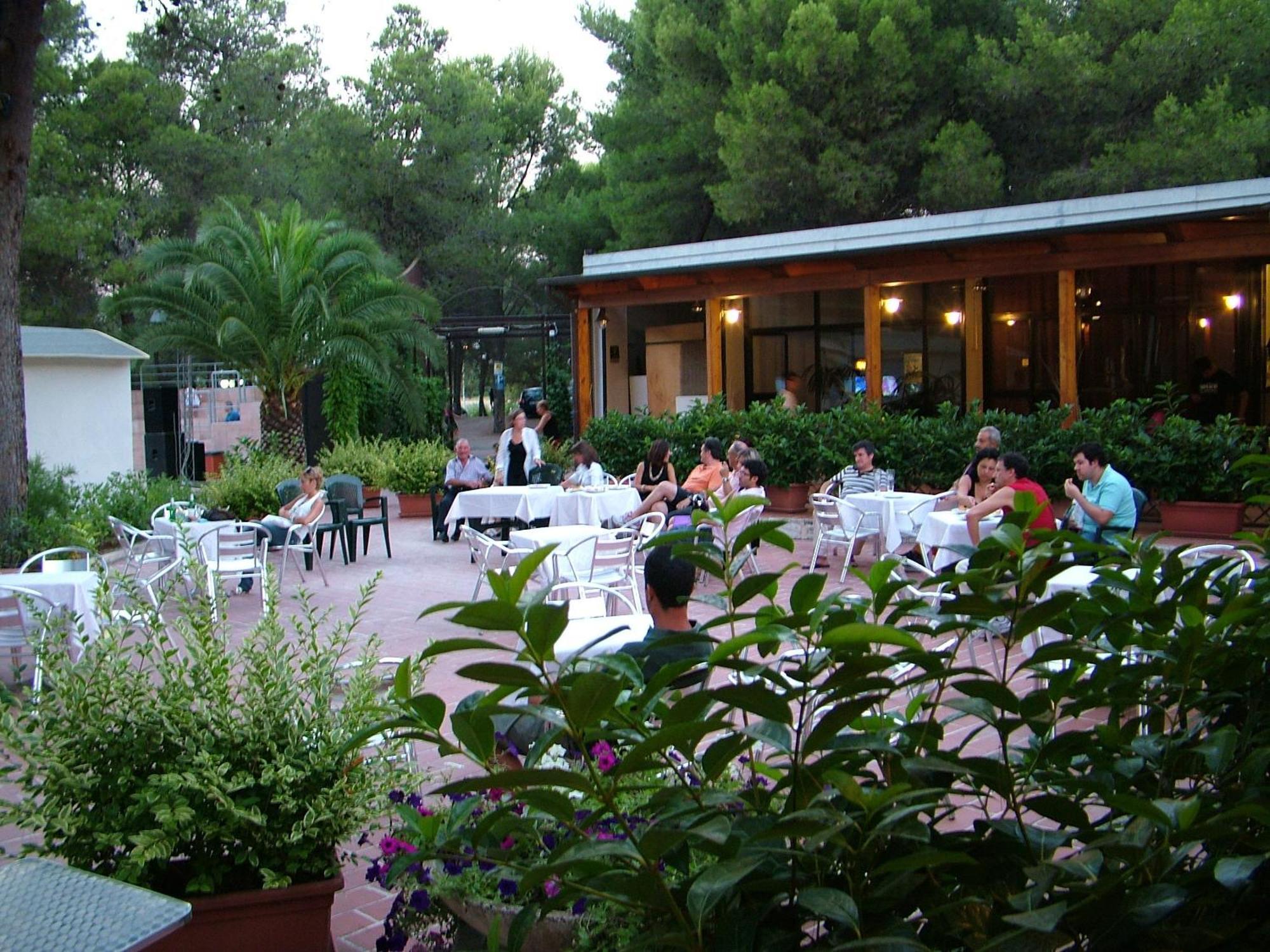 Riva Dei Greci Camping Village Metaponto Quarto foto